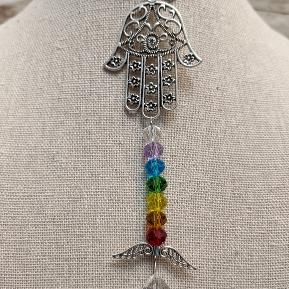 Hamsa, crystal chakra & teardrop prism - Picture 3 of 12